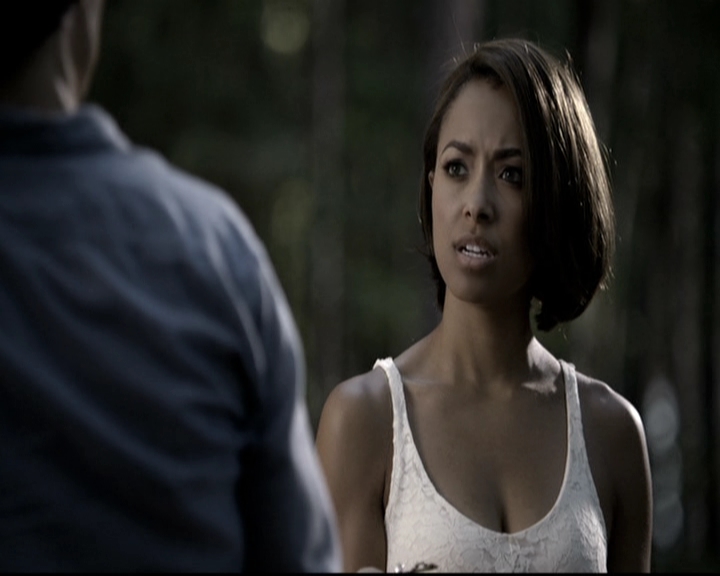 VampireDiariesWorld-dot-nl_6x05The_WorldHasTurnedAndLeftMeHere1406.jpg