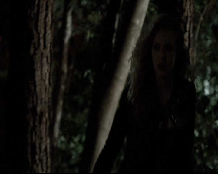 VampireDiariesWorld-dot-nl_6x05The_WorldHasTurnedAndLeftMeHere1432.jpg