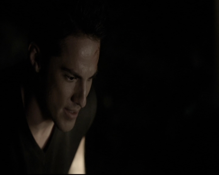 VampireDiariesWorld-dot-nl_6x05The_WorldHasTurnedAndLeftMeHere1447.jpg