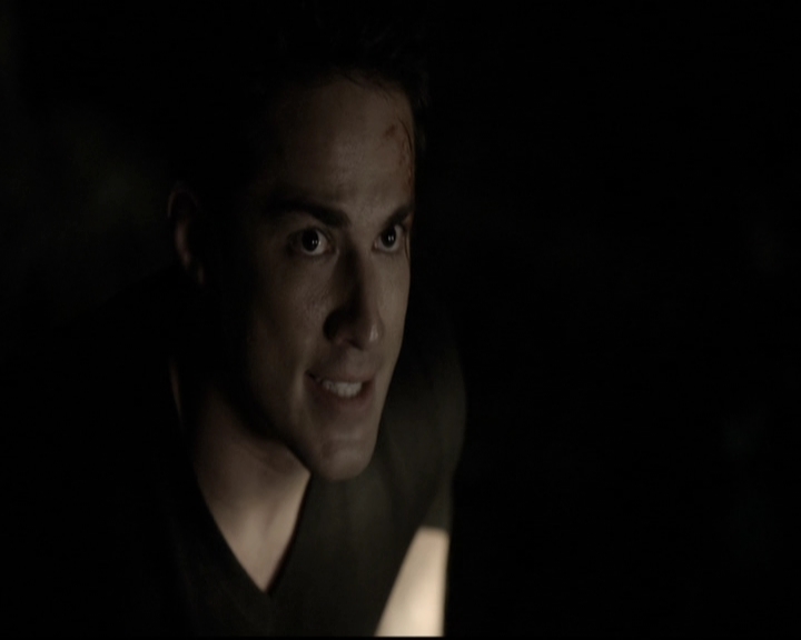 VampireDiariesWorld-dot-nl_6x05The_WorldHasTurnedAndLeftMeHere1450.jpg