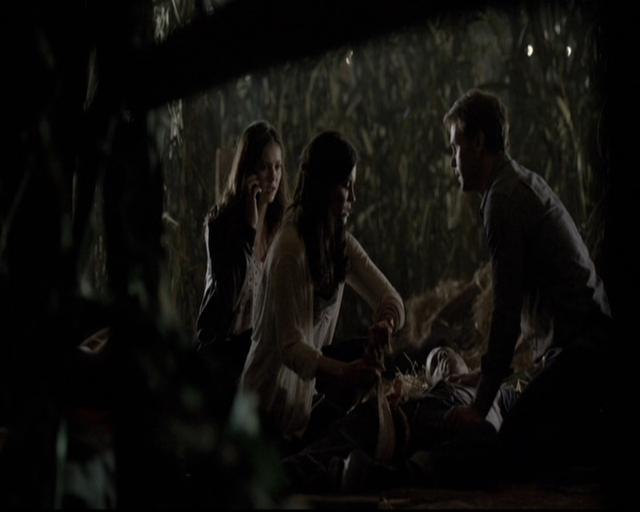 VampireDiariesWorld-dot-nl_6x05The_WorldHasTurnedAndLeftMeHere1494.jpg