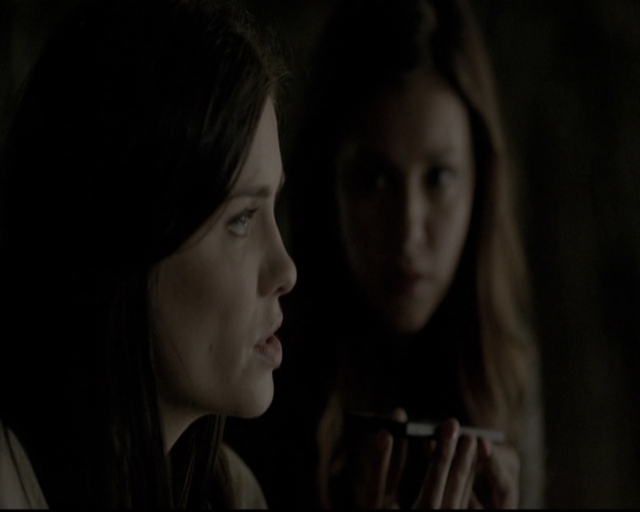 VampireDiariesWorld-dot-nl_6x05The_WorldHasTurnedAndLeftMeHere1509.jpg