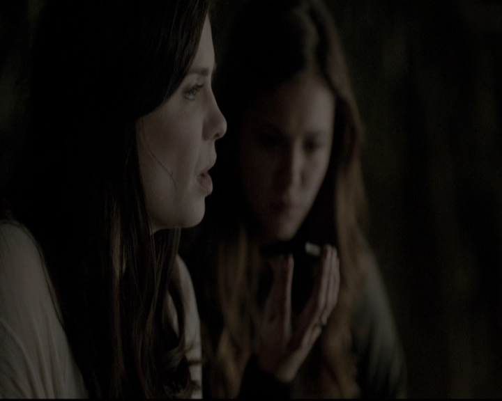 VampireDiariesWorld-dot-nl_6x05The_WorldHasTurnedAndLeftMeHere1524.jpg