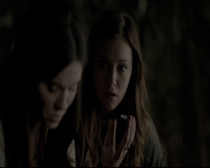 VampireDiariesWorld-dot-nl_6x05The_WorldHasTurnedAndLeftMeHere1528.jpg