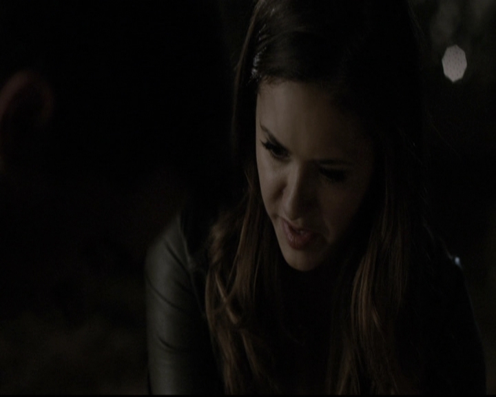 VampireDiariesWorld-dot-nl_6x05The_WorldHasTurnedAndLeftMeHere1720.jpg