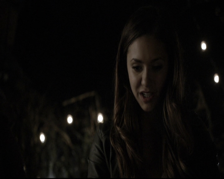 VampireDiariesWorld-dot-nl_6x05The_WorldHasTurnedAndLeftMeHere1735.jpg