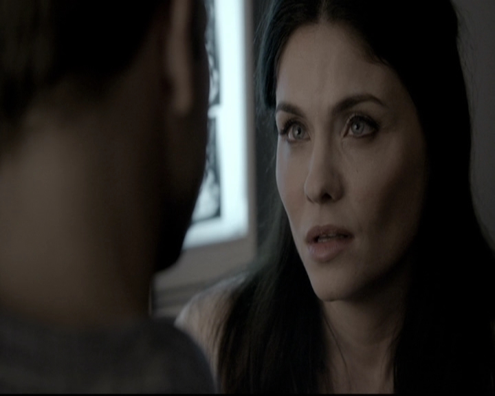 VampireDiariesWorld-dot-nl_6x05The_WorldHasTurnedAndLeftMeHere1910.jpg