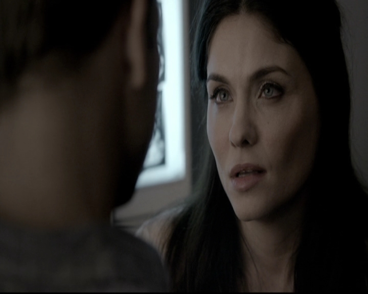 VampireDiariesWorld-dot-nl_6x05The_WorldHasTurnedAndLeftMeHere1911.jpg