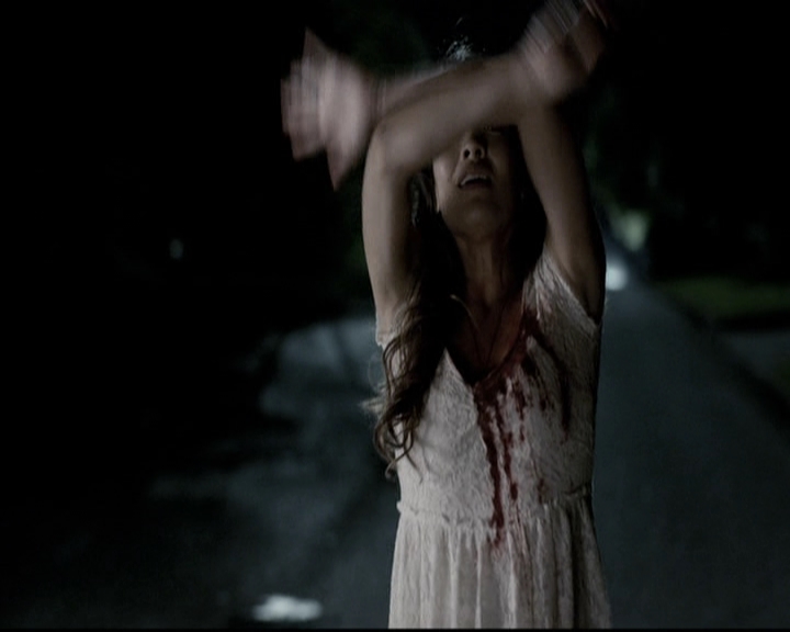 VampireDiariesWorld-dot-nl_6x05The_WorldHasTurnedAndLeftMeHere1949.jpg