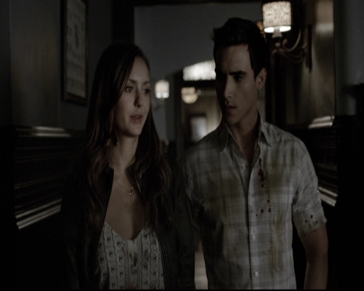 VampireDiariesWorld-dot-nl_6x05The_WorldHasTurnedAndLeftMeHere2000.jpg