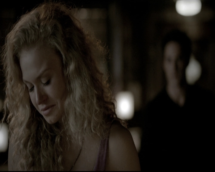 VampireDiariesWorld-dot-nl_6x05The_WorldHasTurnedAndLeftMeHere2076.jpg