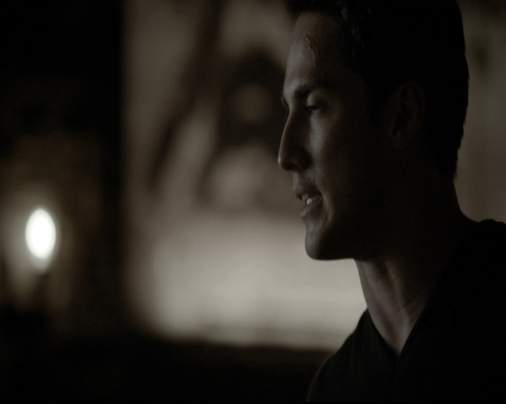 VampireDiariesWorld-dot-nl_6x05The_WorldHasTurnedAndLeftMeHere2081.jpg