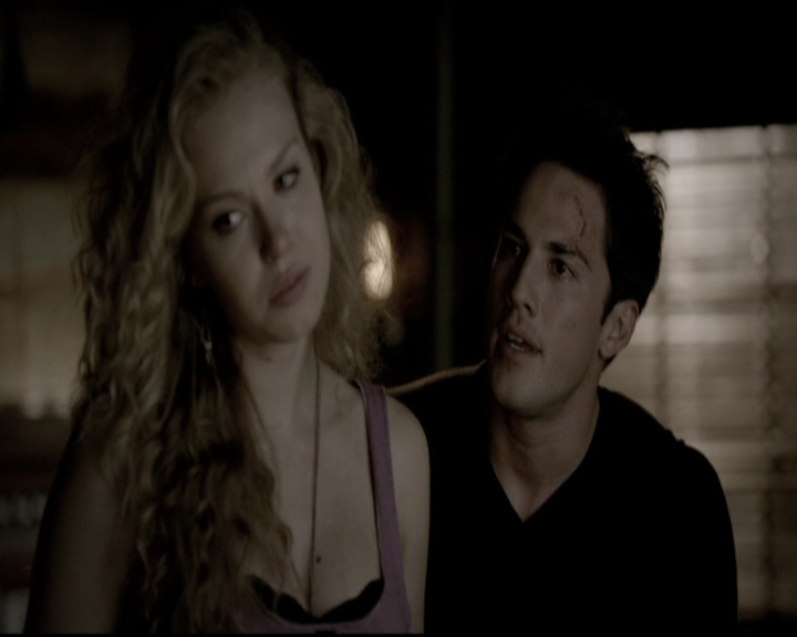 VampireDiariesWorld-dot-nl_6x05The_WorldHasTurnedAndLeftMeHere2089.jpg