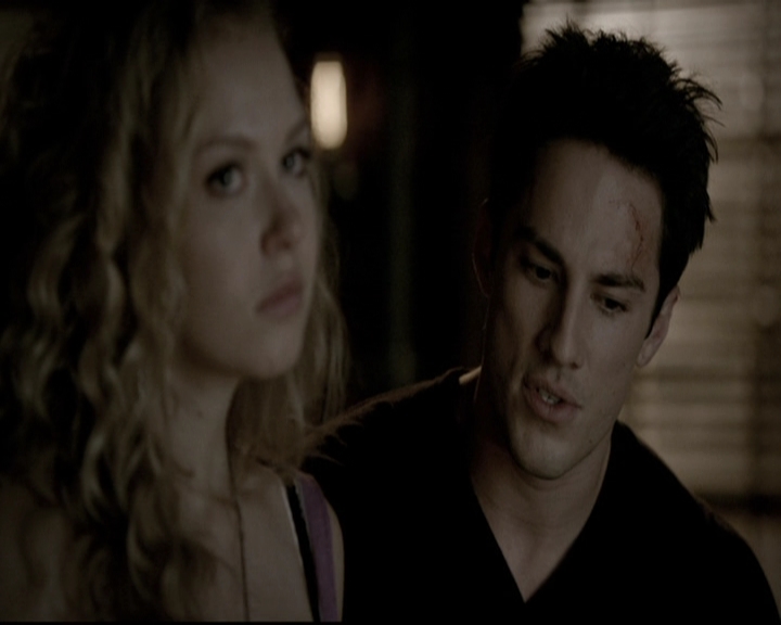 VampireDiariesWorld-dot-nl_6x05The_WorldHasTurnedAndLeftMeHere2111.jpg