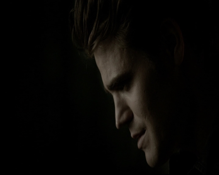 VampireDiariesWorld-dot-nl_6x05The_WorldHasTurnedAndLeftMeHere2200.jpg