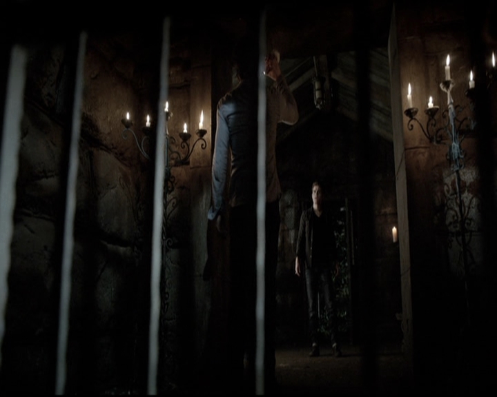 VampireDiariesWorld-dot-nl_6x05The_WorldHasTurnedAndLeftMeHere2216.jpg