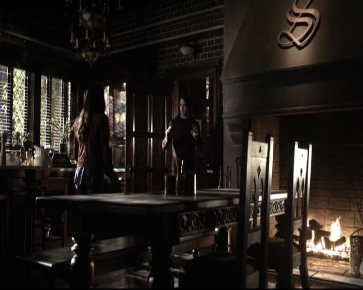 VampireDiariesWorld-dot-nl_6x06TheMoreYouIgnoreMeTheCloserIGet0211.jpg