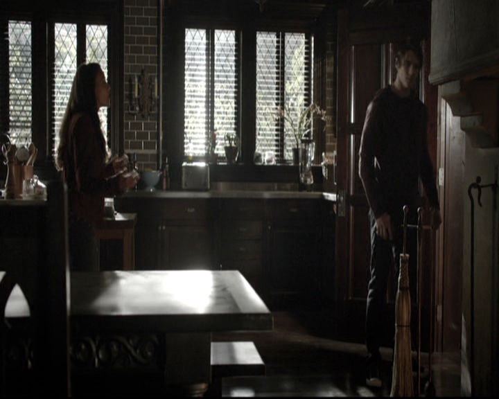 VampireDiariesWorld-dot-nl_6x06TheMoreYouIgnoreMeTheCloserIGet0219.jpg