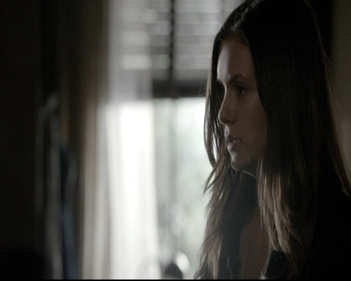 VampireDiariesWorld-dot-nl_6x06TheMoreYouIgnoreMeTheCloserIGet0407.jpg