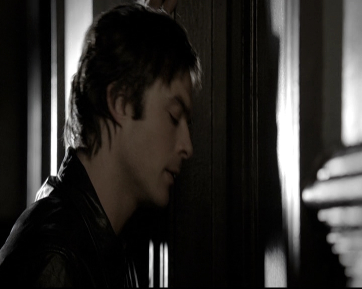 VampireDiariesWorld-dot-nl_6x06TheMoreYouIgnoreMeTheCloserIGet0408.jpg