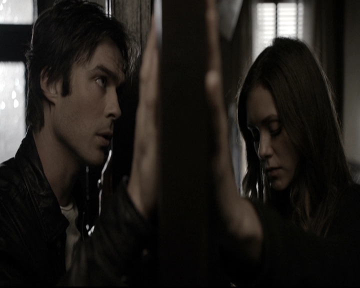 VampireDiariesWorld-dot-nl_6x06TheMoreYouIgnoreMeTheCloserIGet0475.jpg