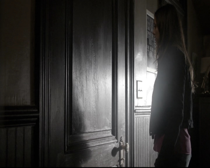 VampireDiariesWorld-dot-nl_6x06TheMoreYouIgnoreMeTheCloserIGet0483.jpg