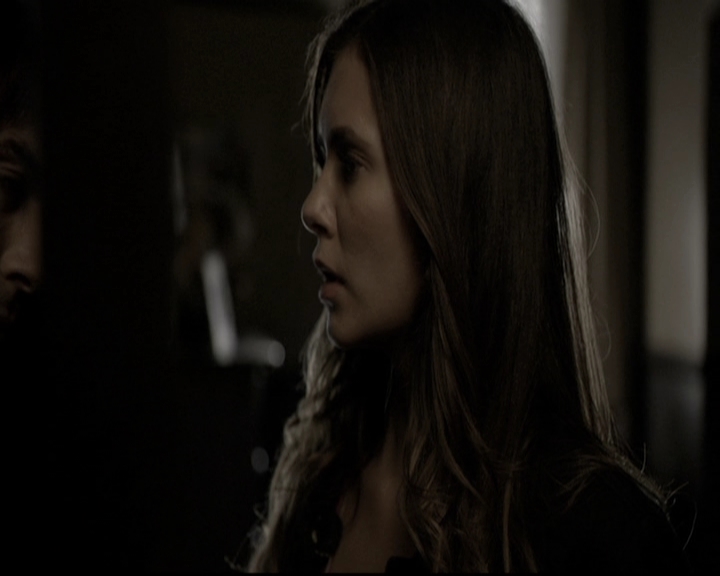 VampireDiariesWorld-dot-nl_6x06TheMoreYouIgnoreMeTheCloserIGet0501.jpg