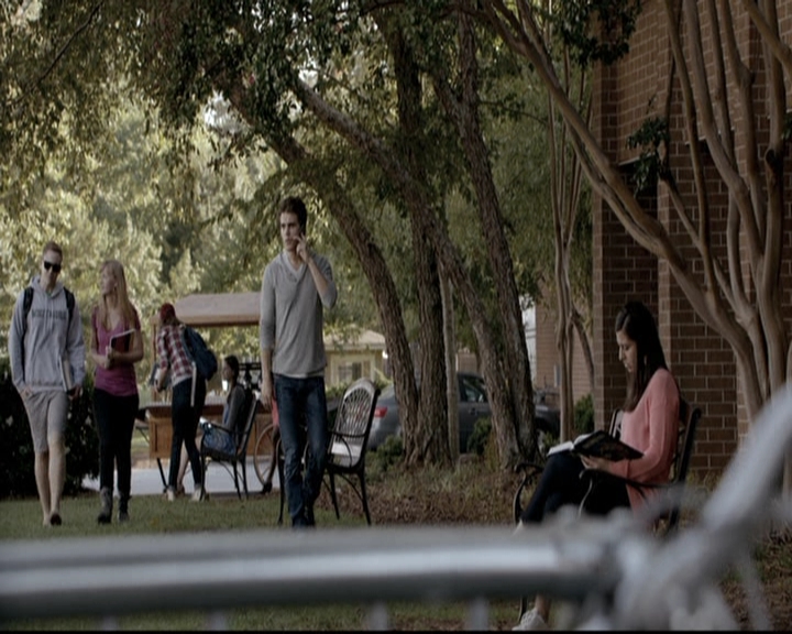 VampireDiariesWorld-dot-nl_6x06TheMoreYouIgnoreMeTheCloserIGet0551.jpg