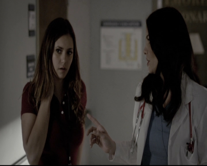 VampireDiariesWorld-dot-nl_6x06TheMoreYouIgnoreMeTheCloserIGet0885.jpg