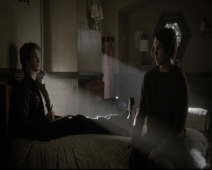 VampireDiariesWorld-dot-nl_6x06TheMoreYouIgnoreMeTheCloserIGet1008.jpg