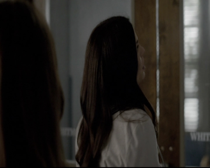 VampireDiariesWorld-dot-nl_6x06TheMoreYouIgnoreMeTheCloserIGet1070.jpg