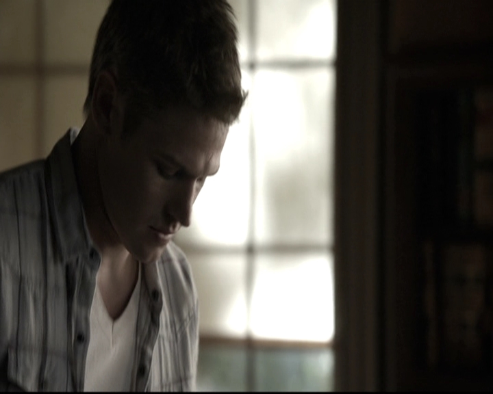 VampireDiariesWorld-dot-nl_6x06TheMoreYouIgnoreMeTheCloserIGet1124.jpg