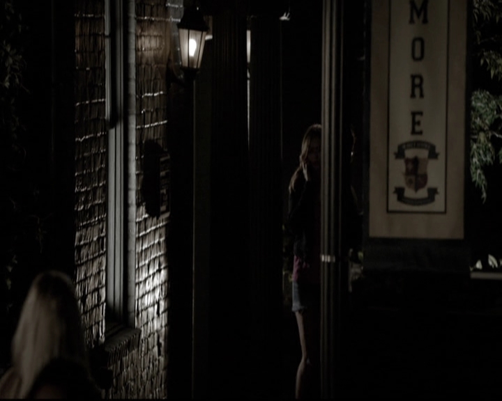 VampireDiariesWorld-dot-nl_6x06TheMoreYouIgnoreMeTheCloserIGet1236.jpg