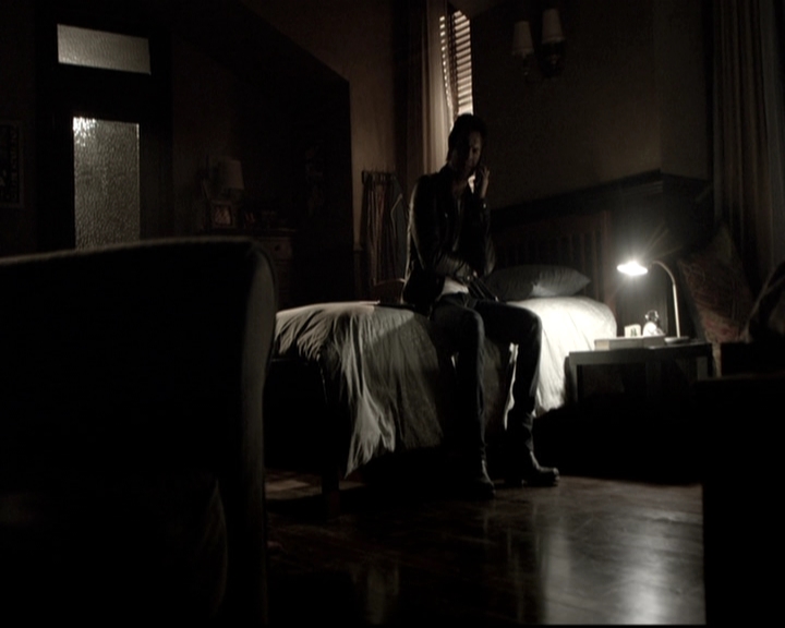 VampireDiariesWorld-dot-nl_6x06TheMoreYouIgnoreMeTheCloserIGet1256.jpg