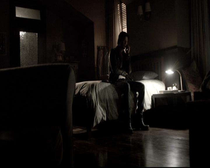 VampireDiariesWorld-dot-nl_6x06TheMoreYouIgnoreMeTheCloserIGet1257.jpg