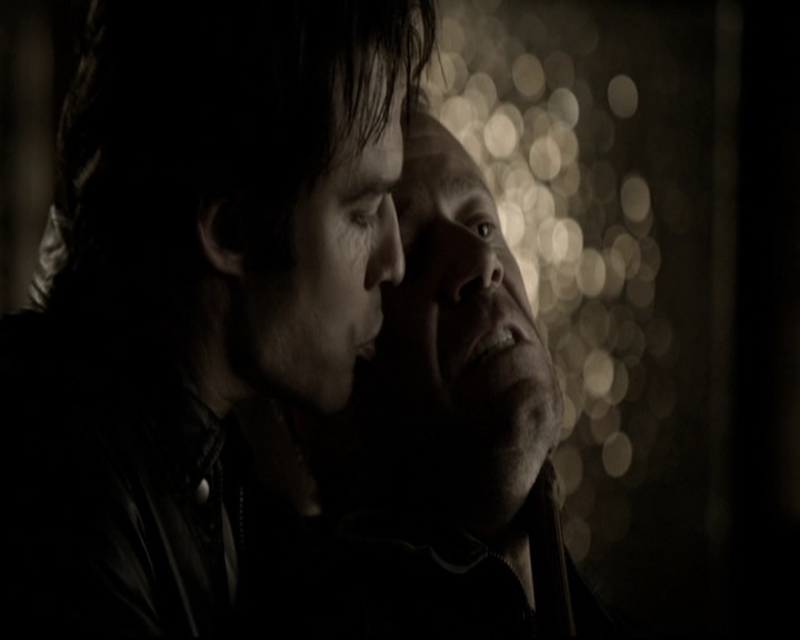 VampireDiariesWorld-dot-nl_6x06TheMoreYouIgnoreMeTheCloserIGet1302.jpg