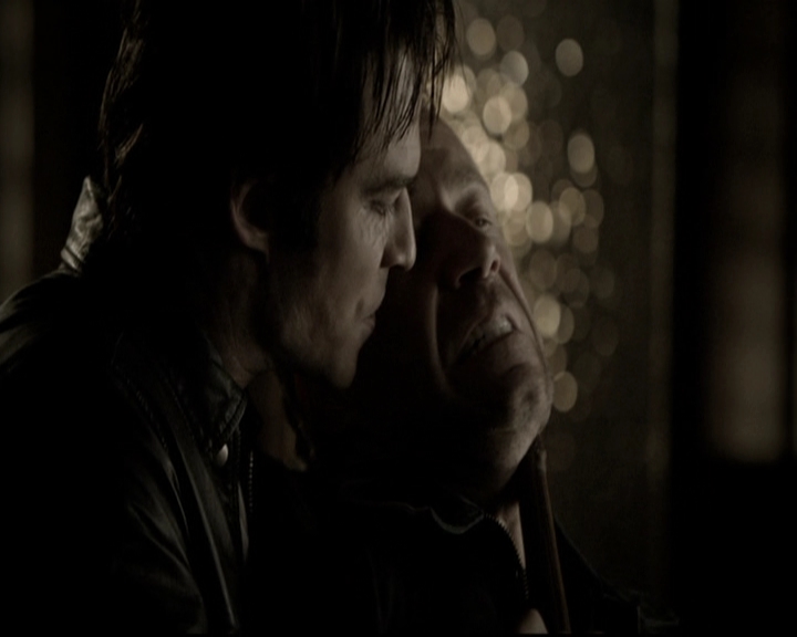 VampireDiariesWorld-dot-nl_6x06TheMoreYouIgnoreMeTheCloserIGet1303.jpg