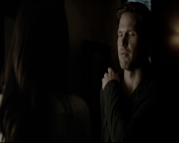 VampireDiariesWorld-dot-nl_6x06TheMoreYouIgnoreMeTheCloserIGet1355.jpg