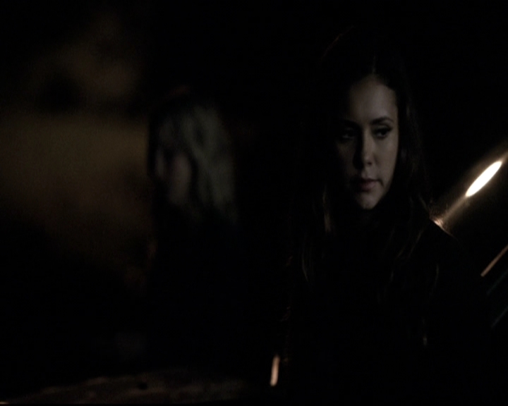 VampireDiariesWorld-dot-nl_6x06TheMoreYouIgnoreMeTheCloserIGet1446.jpg