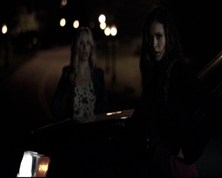 VampireDiariesWorld-dot-nl_6x06TheMoreYouIgnoreMeTheCloserIGet1454.jpg