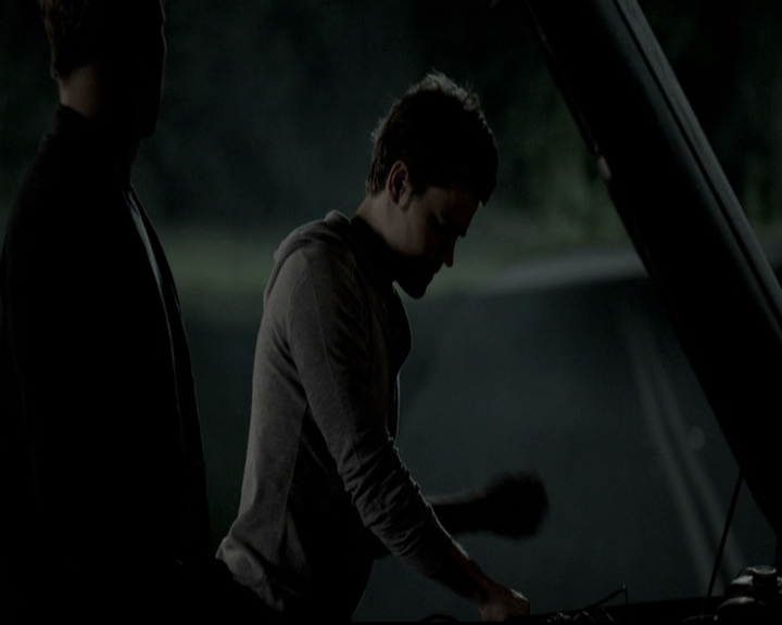 VampireDiariesWorld-dot-nl_6x06TheMoreYouIgnoreMeTheCloserIGet1512.jpg