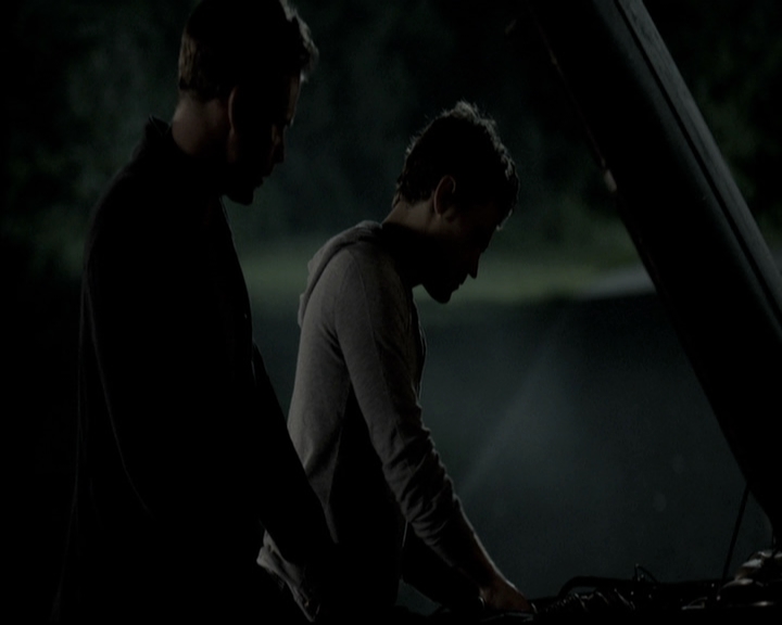 VampireDiariesWorld-dot-nl_6x06TheMoreYouIgnoreMeTheCloserIGet1520.jpg