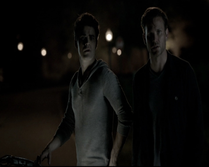 VampireDiariesWorld-dot-nl_6x06TheMoreYouIgnoreMeTheCloserIGet1580.jpg