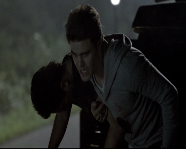 VampireDiariesWorld-dot-nl_6x06TheMoreYouIgnoreMeTheCloserIGet1736.jpg