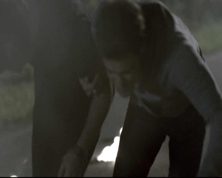 VampireDiariesWorld-dot-nl_6x06TheMoreYouIgnoreMeTheCloserIGet1737.jpg