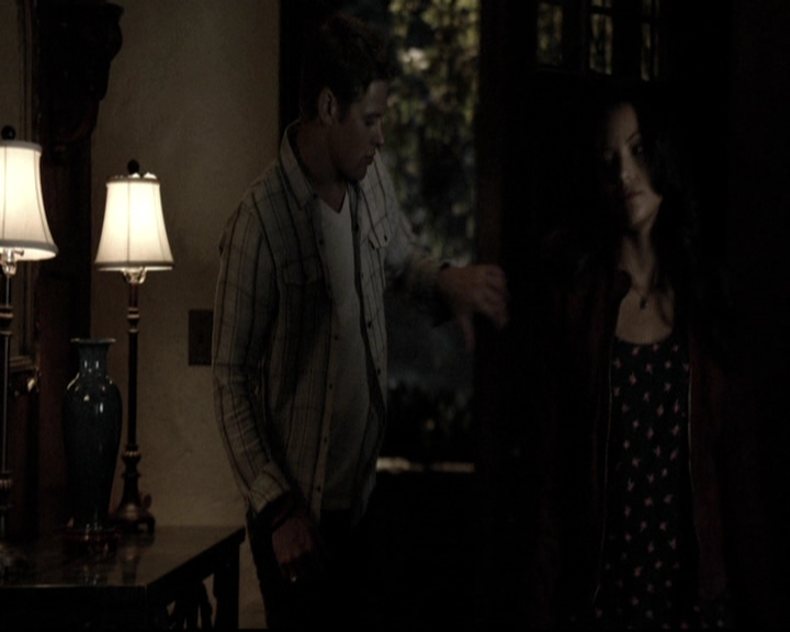 VampireDiariesWorld-dot-nl_6x06TheMoreYouIgnoreMeTheCloserIGet1898.jpg