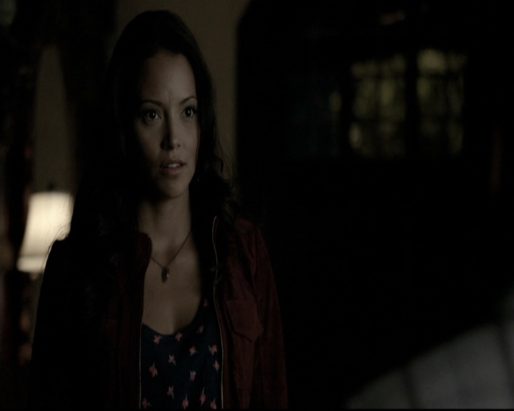 VampireDiariesWorld-dot-nl_6x06TheMoreYouIgnoreMeTheCloserIGet1912.jpg