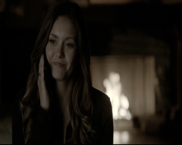 VampireDiariesWorld-dot-nl_6x06TheMoreYouIgnoreMeTheCloserIGet1975.jpg