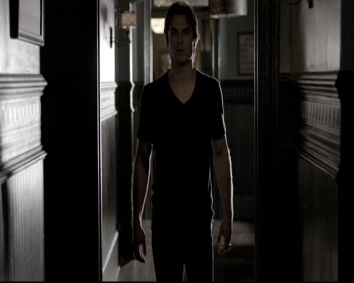 VampireDiariesWorld-dot-nl_6x06TheMoreYouIgnoreMeTheCloserIGet2200.jpg