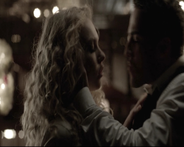 VampireDiariesWorld-dot-nl_6x07DoYouRememberTheFirstTime0057.jpg